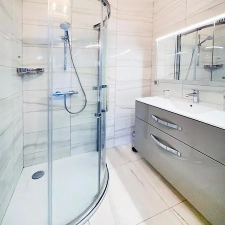 Charming Two Bedrooms, Sea View, Private Parking, Within Walking Distance *